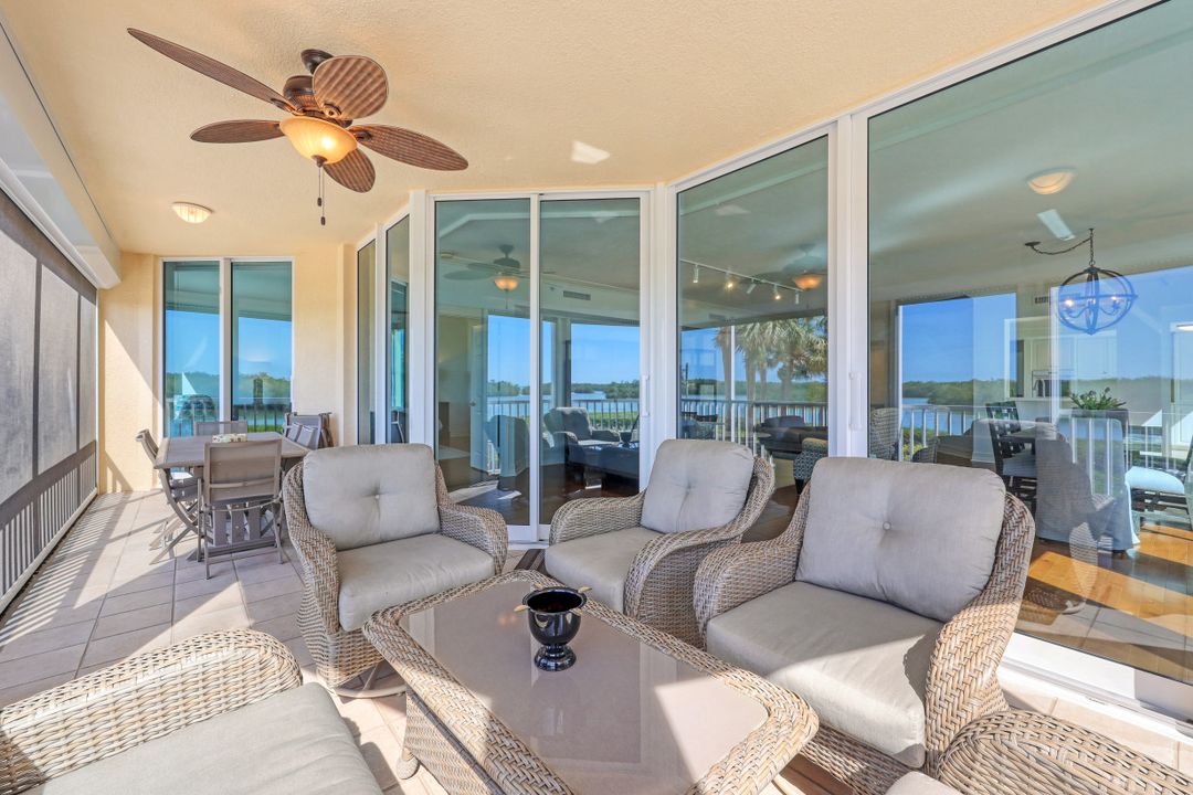 445 Dockside Dr ##201, Naples, FL 34110