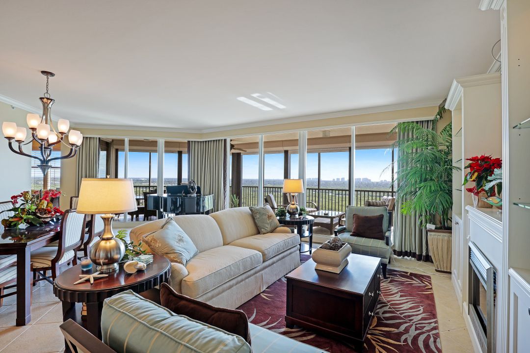 445 Cove Tower Dr #1402, Naples, FL 34110