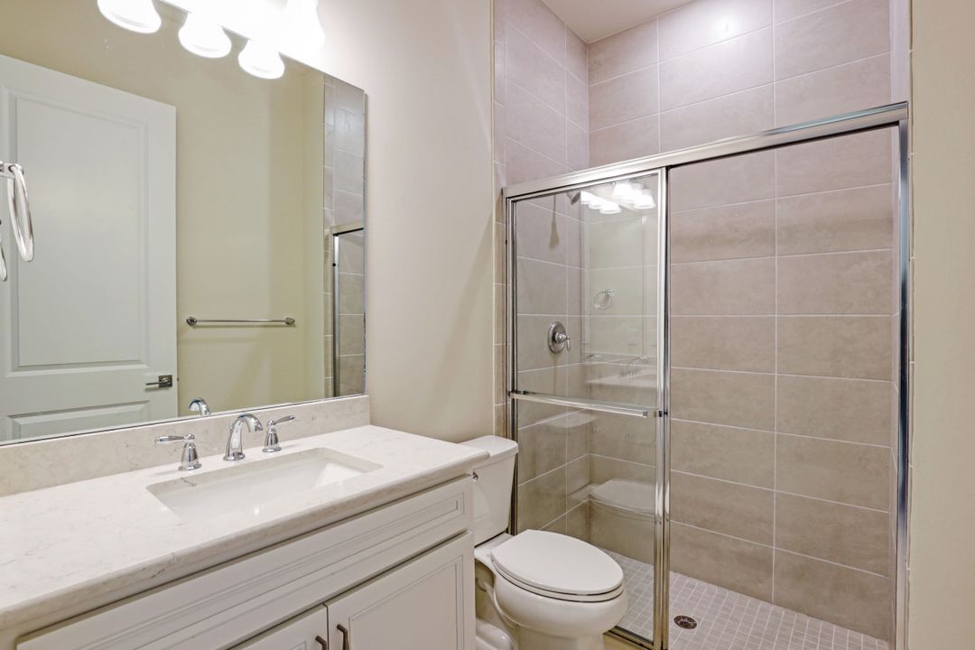 9547 Curlew Dr, Naples, FL 34120