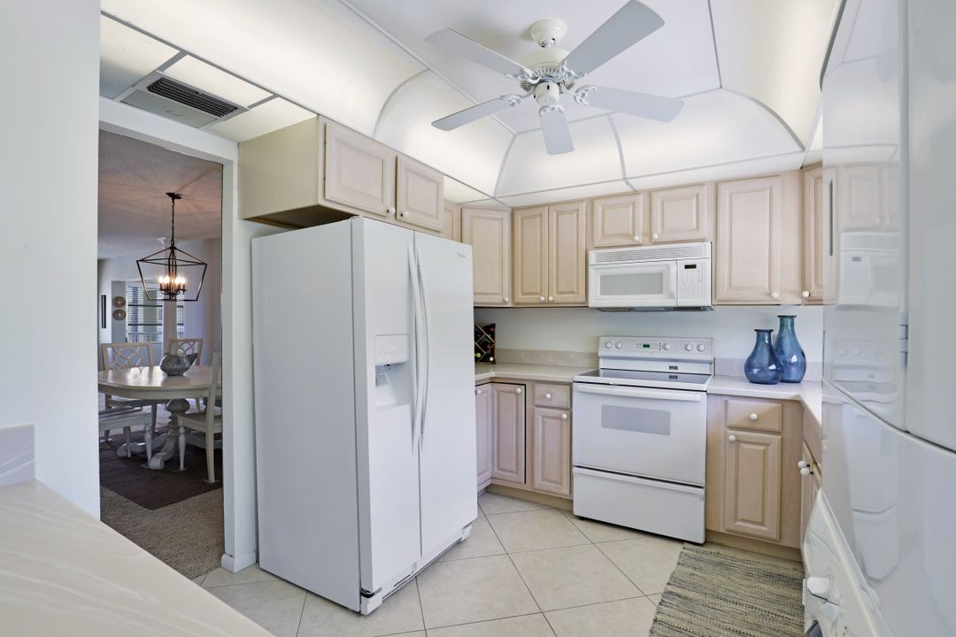 1100 8th Ave S #209C, Naples, FL 34102