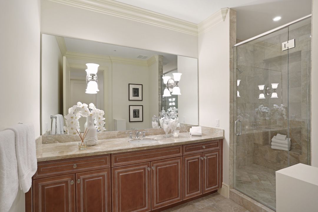 1400 Gulf Shore Blvd N #312, Naples, FL 34102