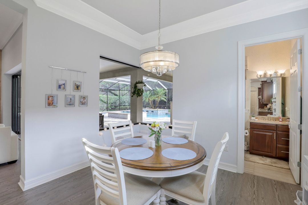 1600 Mockingbird Dr, Naples, FL 34120