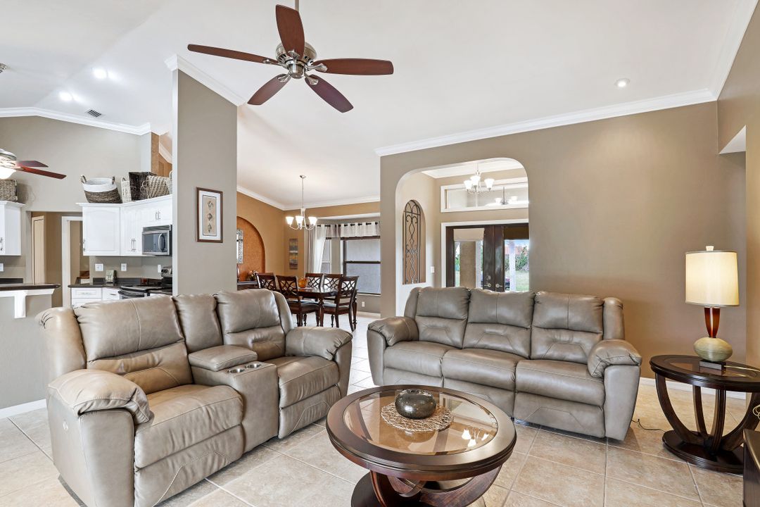 5327 SW 21st Pl, Cape Coral, FL 33914