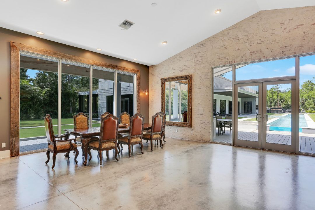 4441 5th Ave NW, Naples, FL 34119