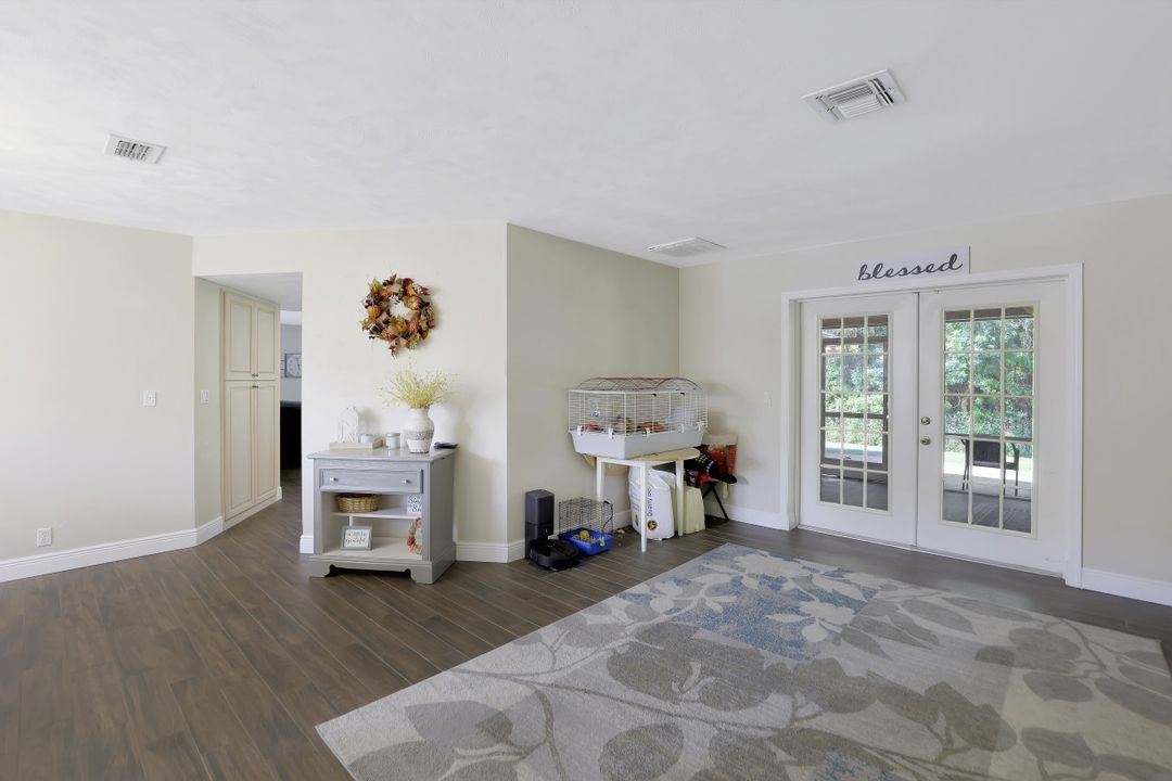 6665 Dabney St, Fort Myers, FL 33966