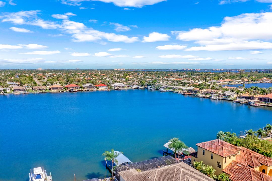 5219 SW 5th Pl, Cape Coral, FL 33914