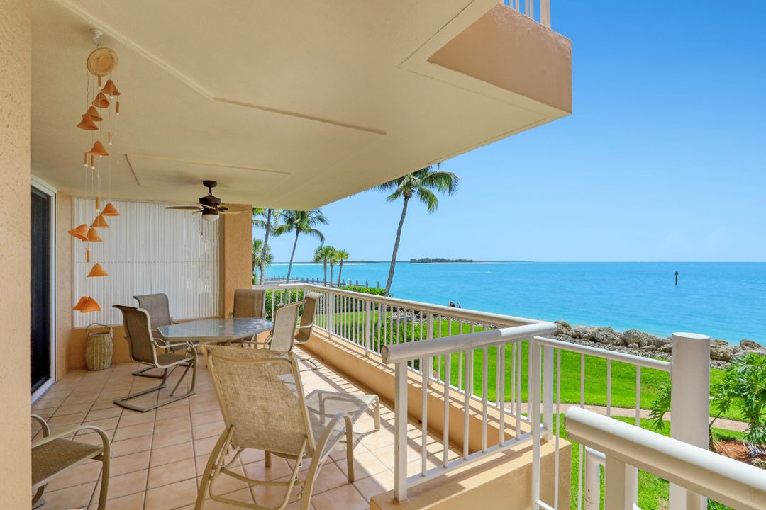 990 Cape Marco Dr #102, Marco Island, FL 34145