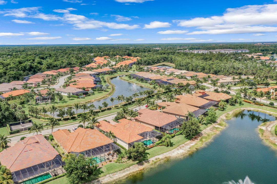 6512 Costa Cir, Naples, FL 34113