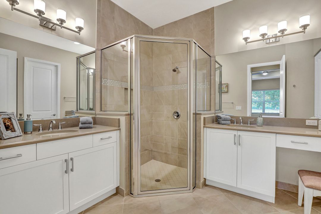 28507 Burano Dr, Bonita Springs, FL 34135