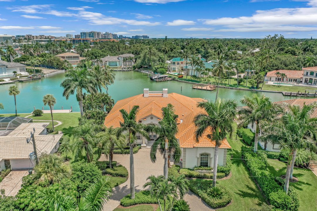 317 Mooring Line Dr, Naples, FL 34102