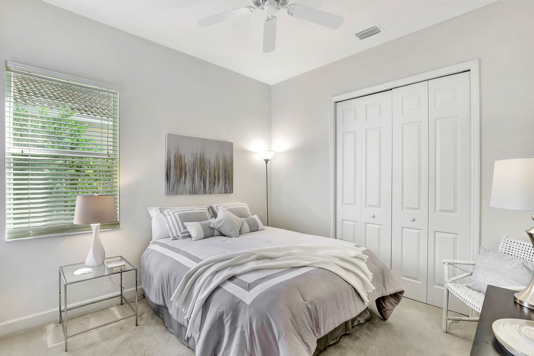 6474 Waverly Green Way, Naples, FL 34110