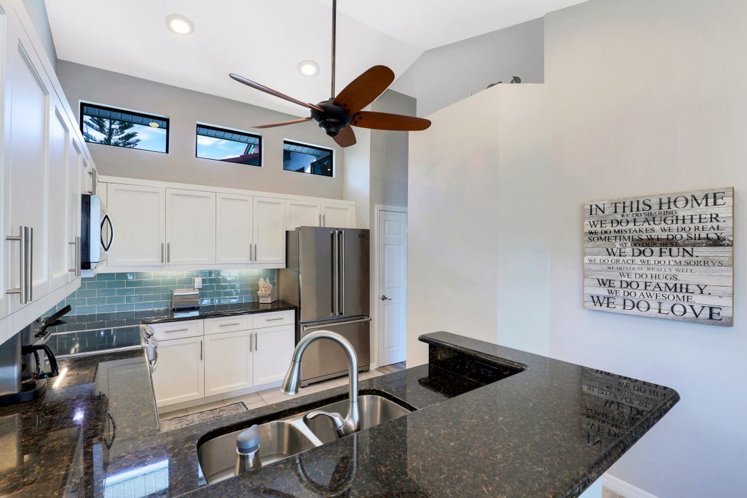 2278 Anchorage Ln #D, Naples, FL 34104