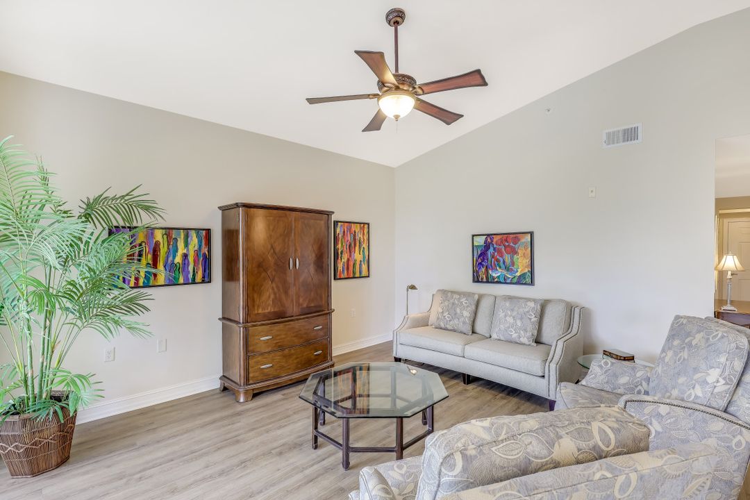 1886 Tarpon Bay Dr S #304, Naples, FL 34119