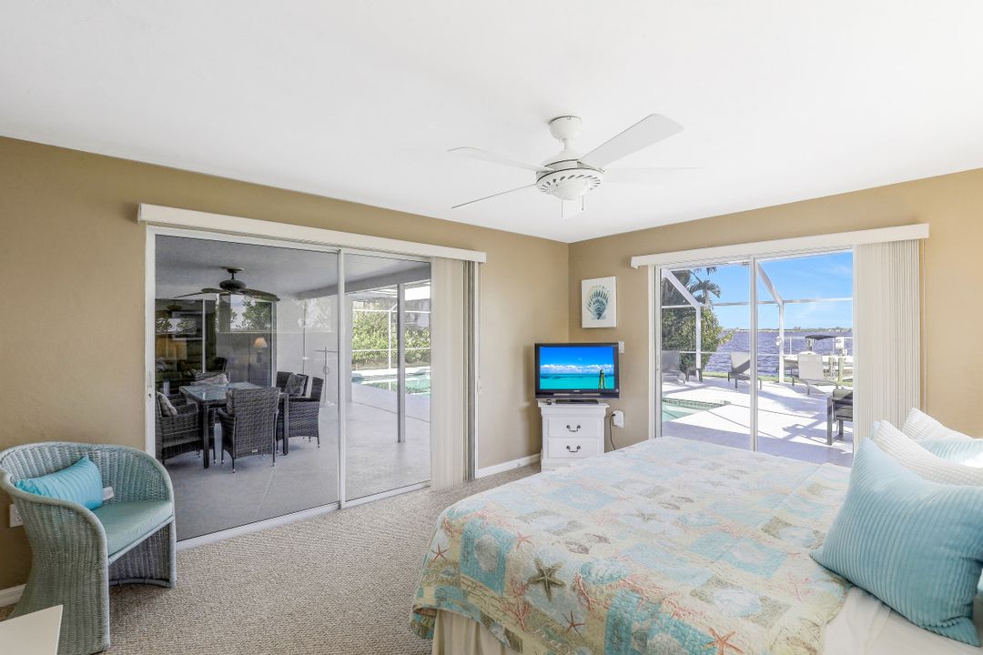 5261 Nautilus Dr, Cape Coral, FL 33904