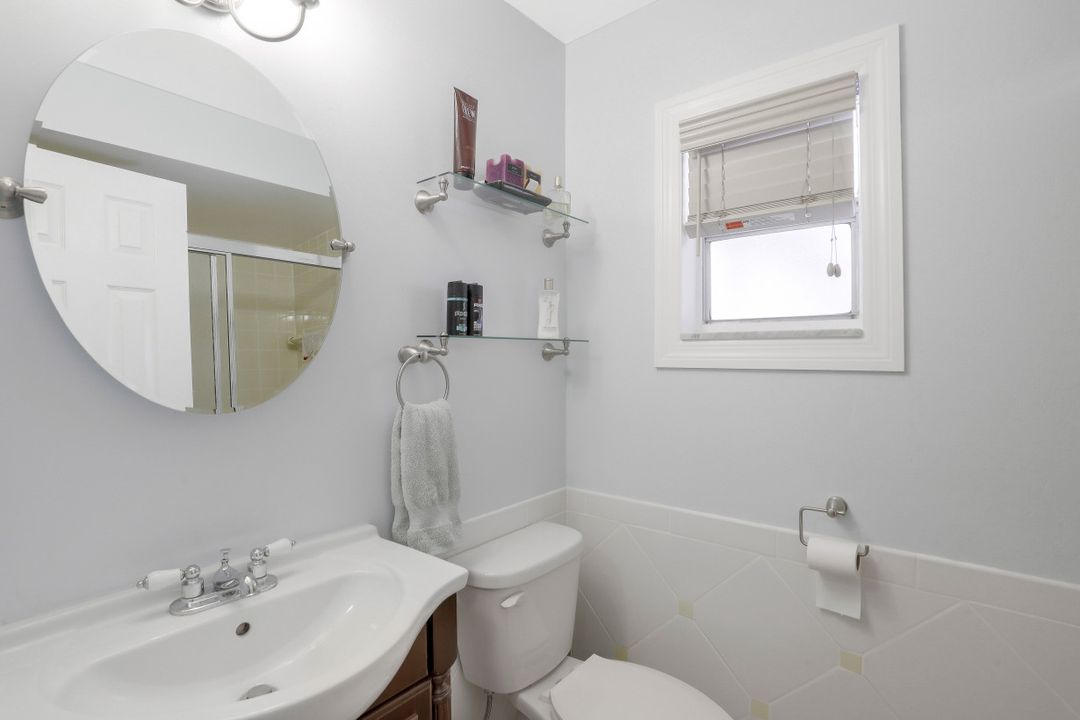 207 6th St, Bonita Springs, FL 34134