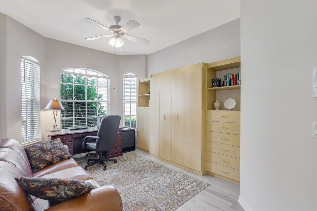 12655 Fox Ridge Dr, Bonita Springs, FL 34135