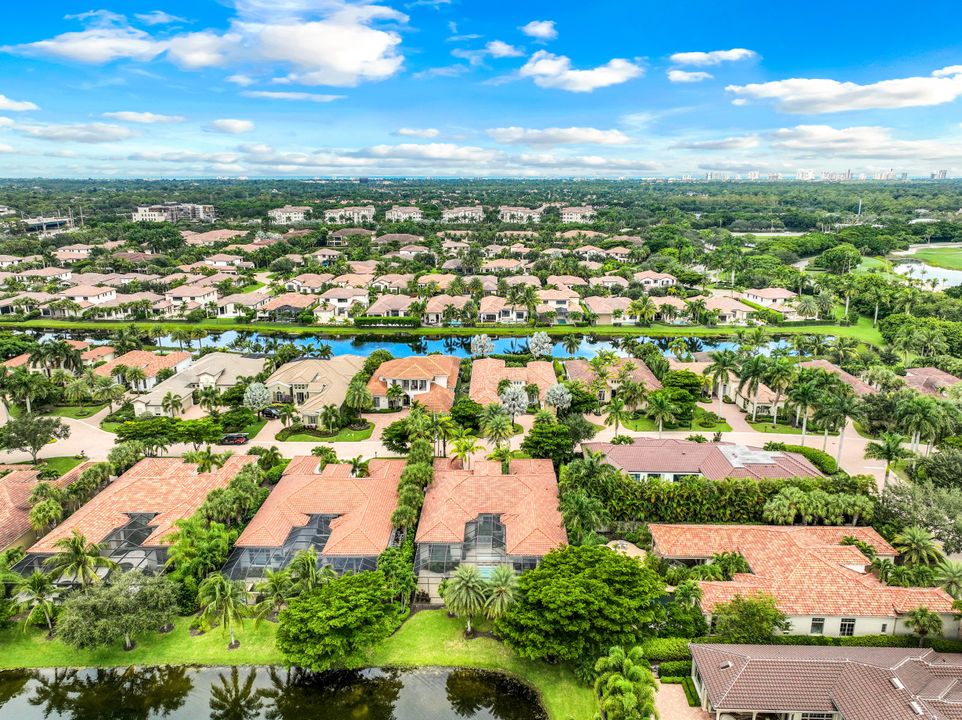 2228 Miramonte Ct, Naples, FL 34105