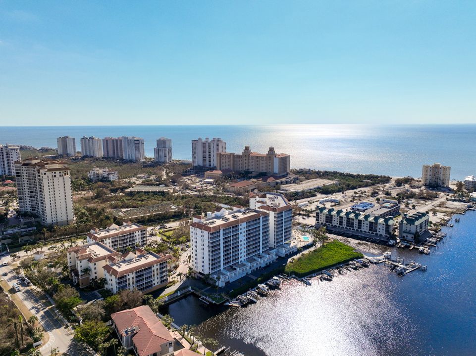 400 Flagship Dr, Naples, FL 34108