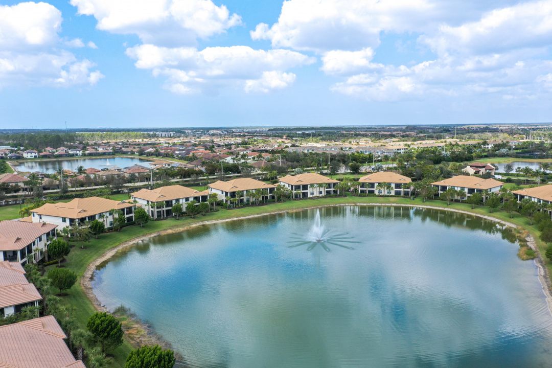 2149 Frangipani Cir #101, Naples, FL 34120