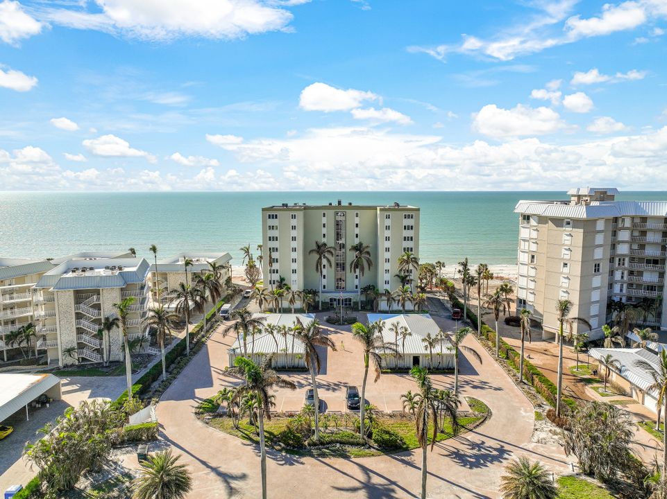 2885 Gulf Shore Blvd N  #803, Naples, FL 34103