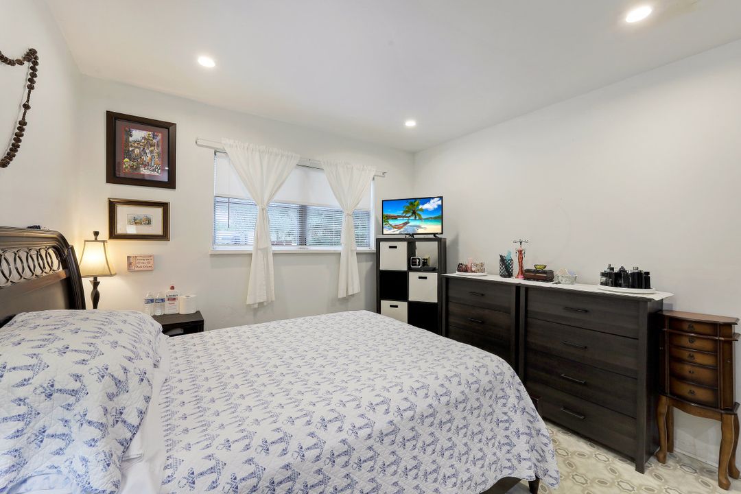 3400 Canal St, Naples, FL 34112