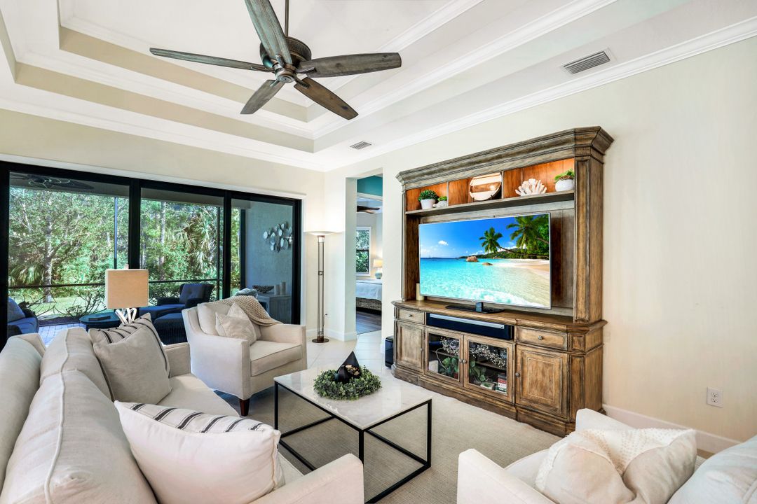 9345 Isla Bella Cir, Bonita Springs, FL 34135