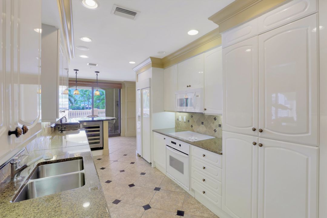 740 N Collier Blvd #201, Marco Island, FL 34145