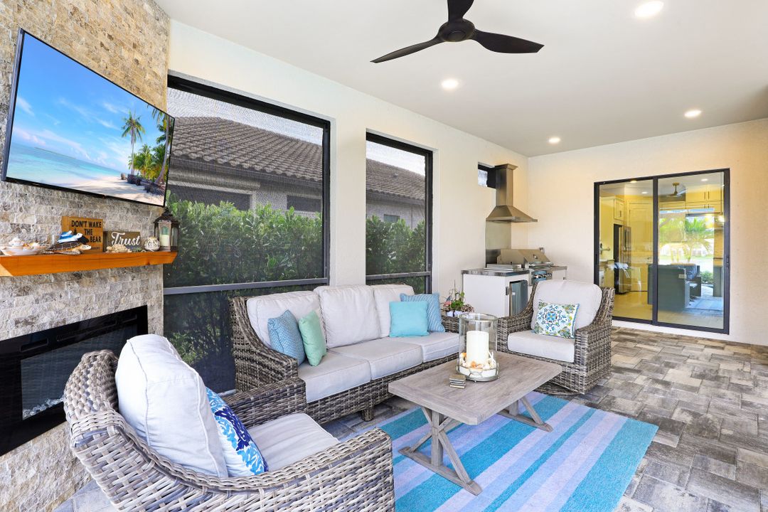 9400 Montelanico Loop, Naples, FL 34119