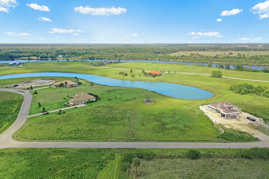 2040 Newcomb Ct, Alva, FL 33920