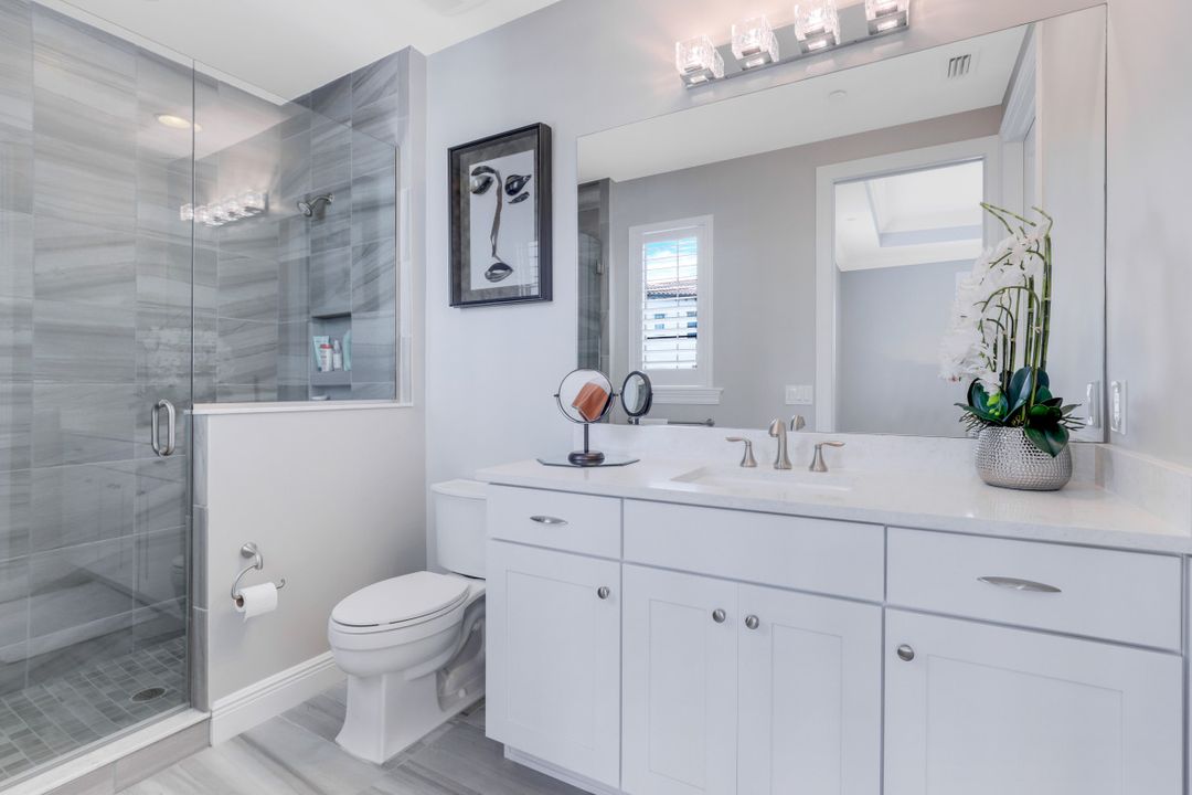 16437 Carrara Way #202, Naples, FL 34110