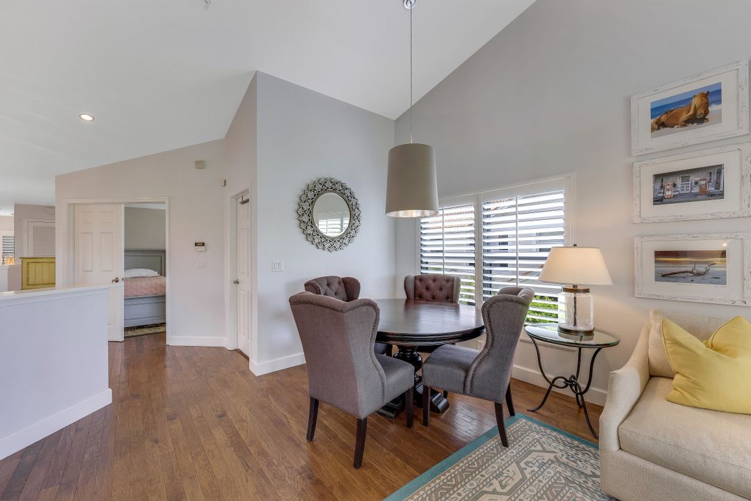 5100 Cedar Springs Dr #201, Naples, FL 34110