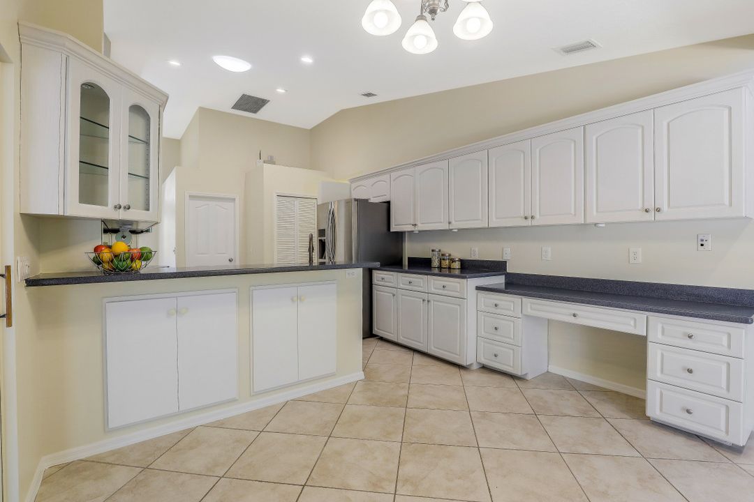 7903 Eagles Flight Ln, Fort Myers, FL 33912