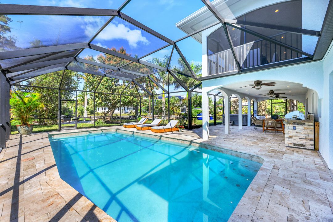 2631 Shoreview Dr, Naples, FL 34112