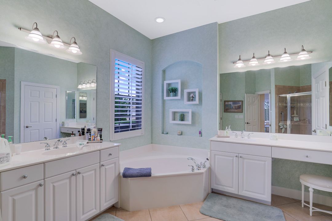 20060 Buttermere Ct, Estero, FL 33928