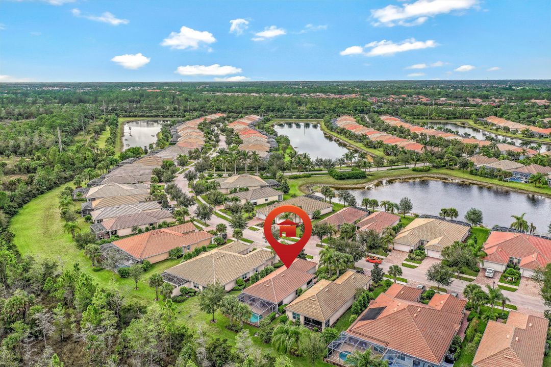 8458 Karina Ct, Naples, FL 34114