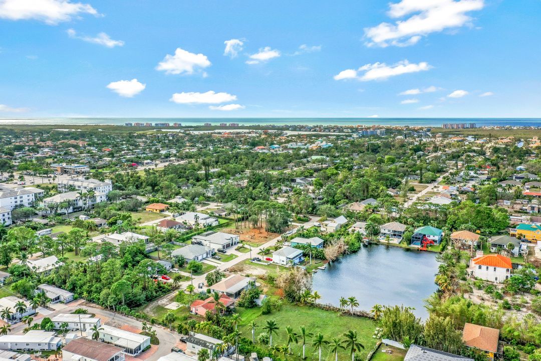 3870 Bennett Ln, Bonita Springs, FL 34134