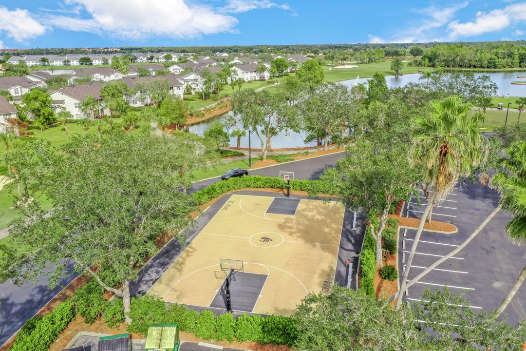 6070 Pinnacle Ln #1803, Naples, FL 34110