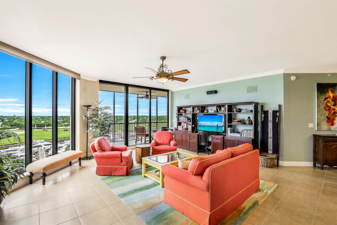 5781 Cape Harbour Dr #607, Cape Coral, FL 33914