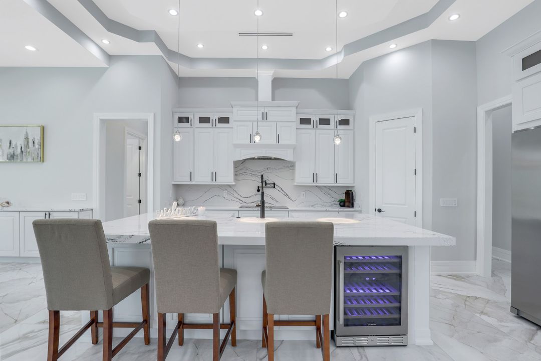 5333 Bayshore Ave, Cape Coral, FL 33904