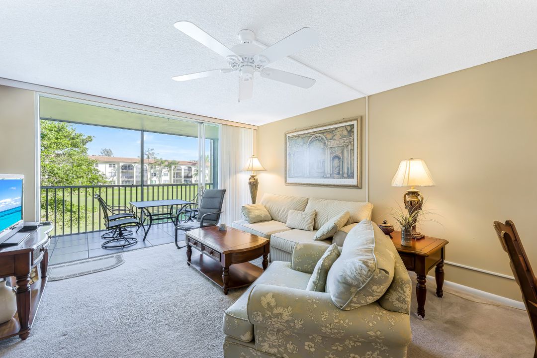 1087 Forest Lakes Dr #204, Naples, FL 34105