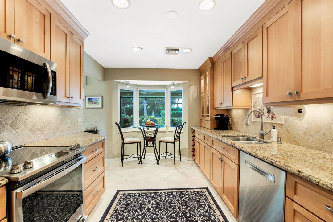 74 9th St, Bonita Springs, FL 34135