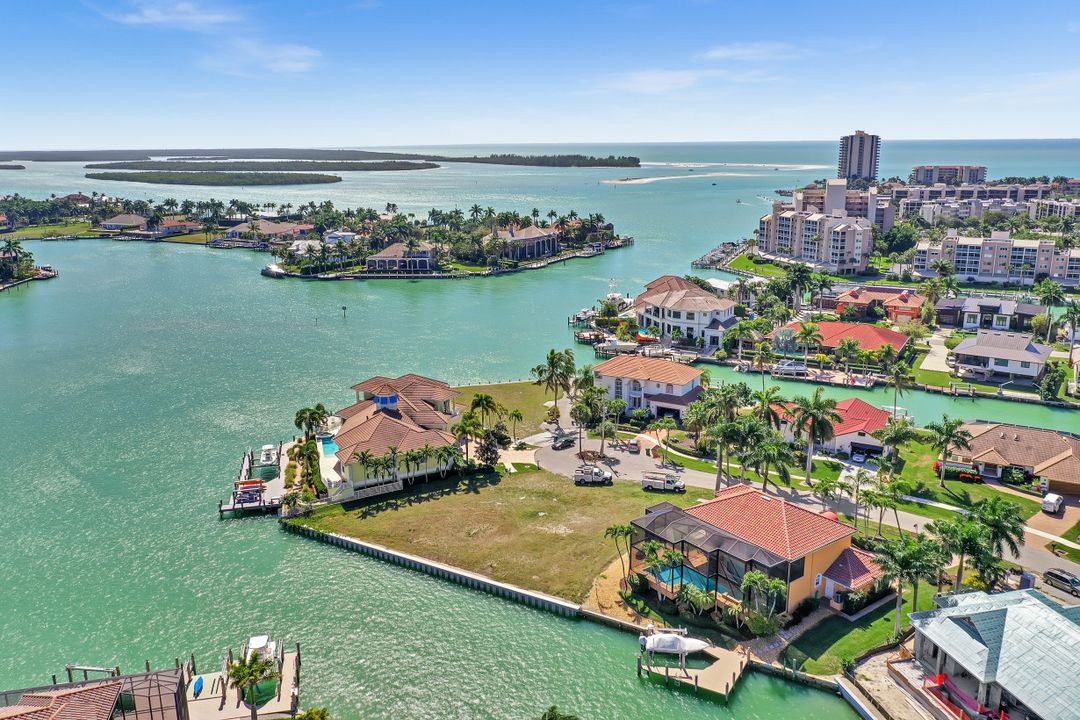 1261 Stone Ct, Marco Island, FL 34145