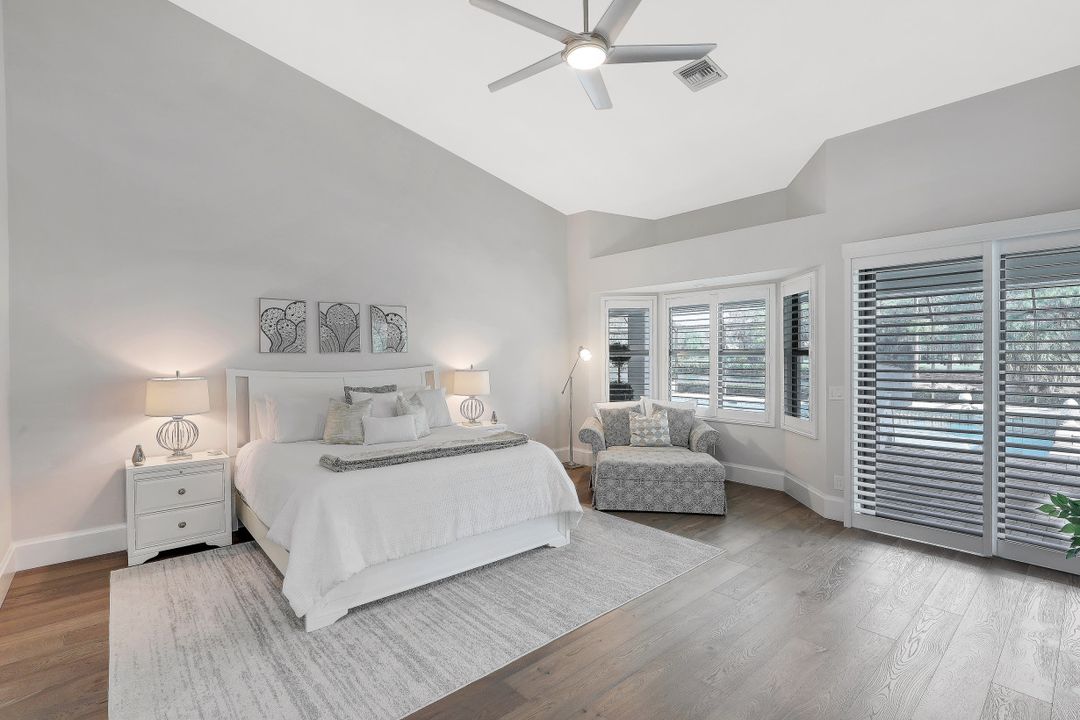 4501 Silver Fox Dr, Naples, FL 34119