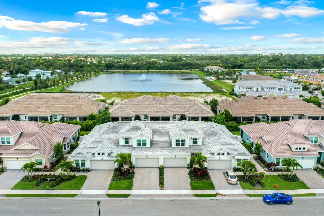 4659 Arboretum Cir #103, Naples, FL 34112