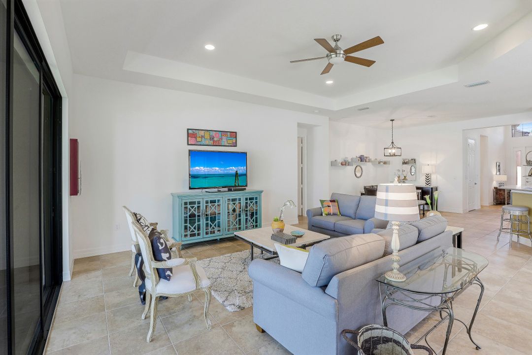 2797 Cinnamon Bay Cir, Naples, FL 34119