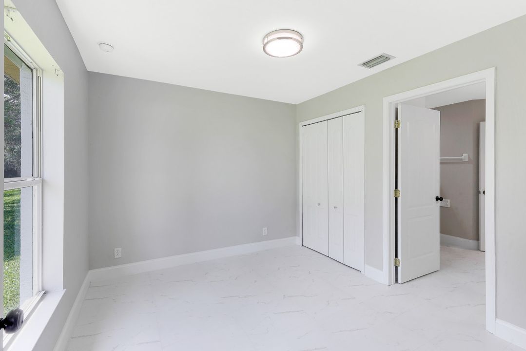 3521 NE 17th Pl, Cape Coral, FL 33909