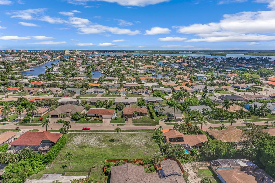1275 6th Ave, Marco Island, FL 34145