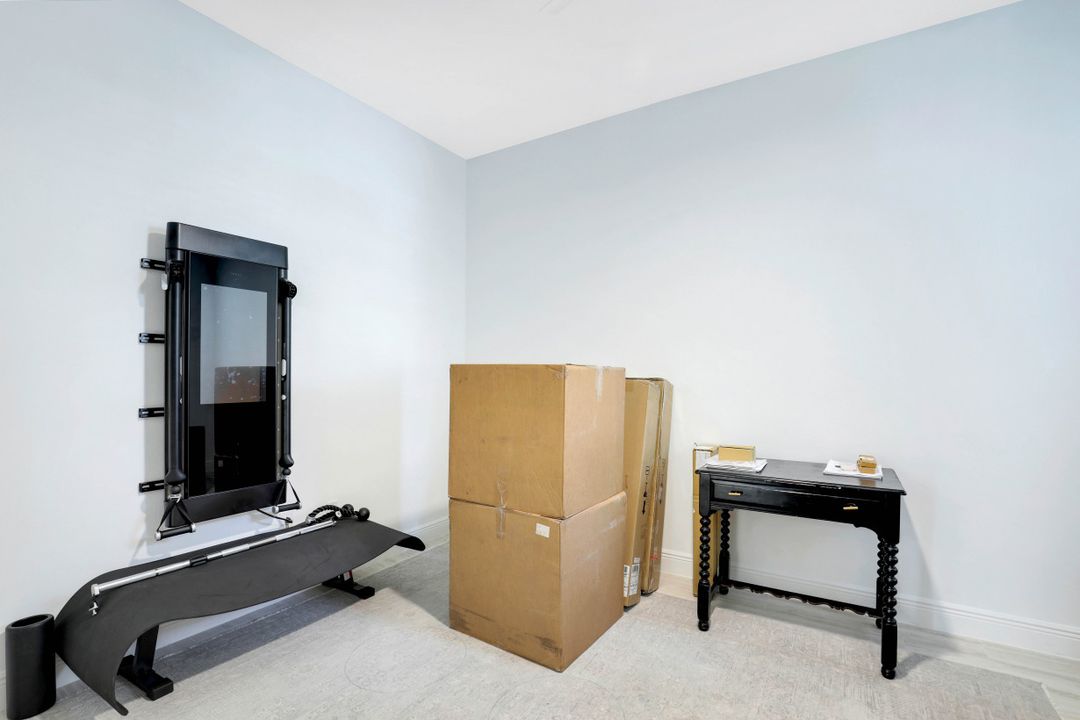 16352 Viansa Way #101, Naples, FL 34110