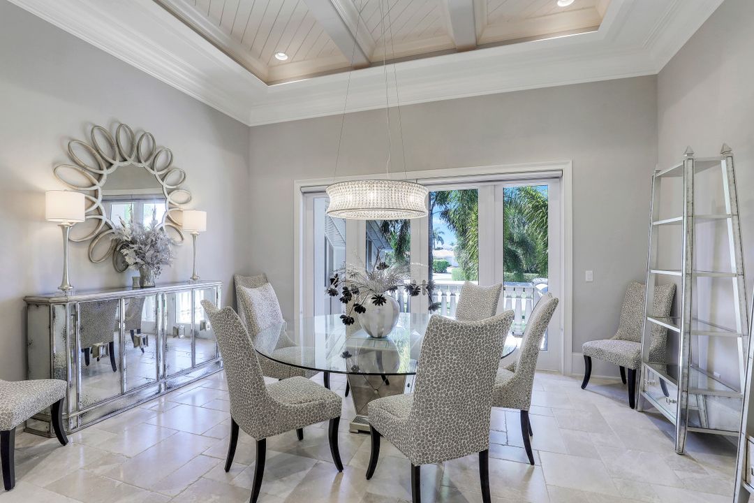 1231 Laurel Ct, Marco Island, FL 34145