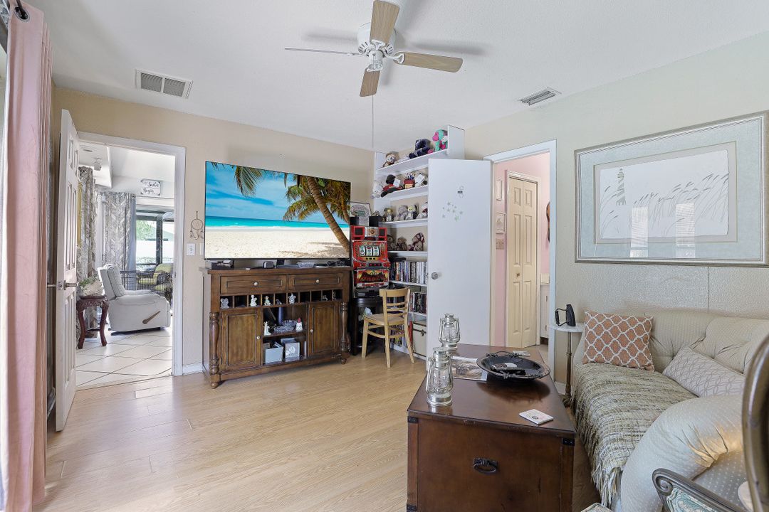 977 Hearty St, North Fort Myers, FL 33903